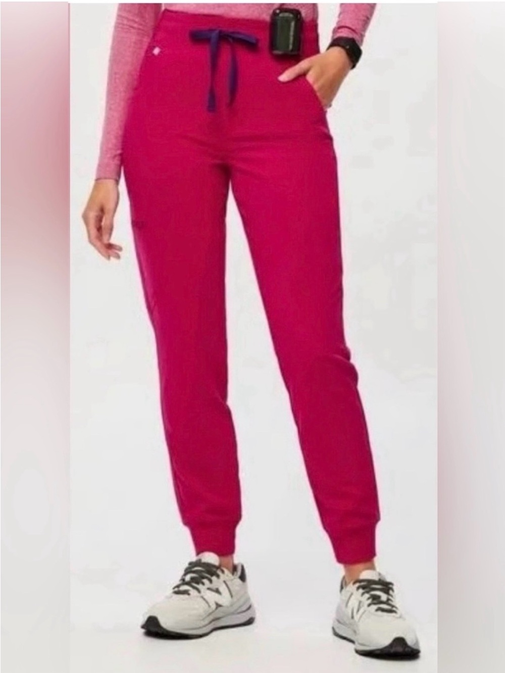 🩷FIGS Zamora Jogger Scrub Pants. Medium. Color: Ultra Rose. EUC.